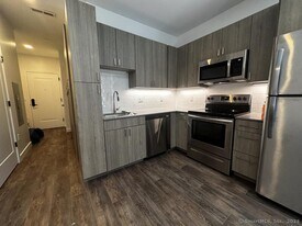 1 Atlantic St in Stamford, CT - Building Photo
