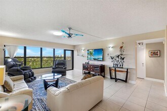 3200 Port Royale Dr N, Unit 1111 in Fort Lauderdale, FL - Building Photo - Building Photo