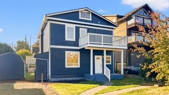 118 E 35th St in Tacoma, WA - Building Photo