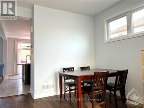 156 Westover Cres in Ottawa, ON - Building Photo - Building Photo