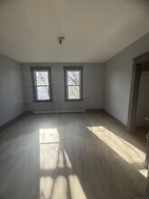 56 Beatty St-Unit -3 in New Britain, CT - Building Photo - Building Photo