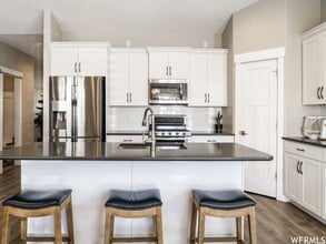 597 Sawback Ln in Draper, UT - Building Photo - Building Photo