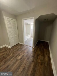 2405 Christian St photo'