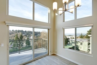 Crest Apartments in Mercer Island, WA - Building Photo - Interior Photo