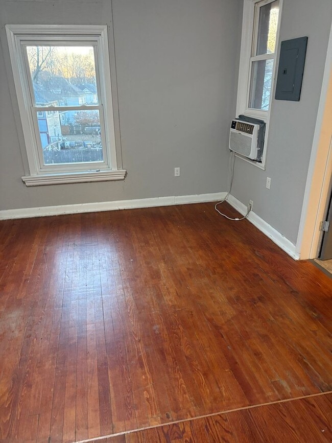 225 Allen St in Waterloo, IA - Foto de edificio - Building Photo