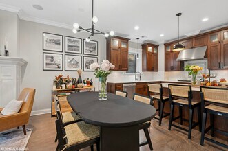 1503 W Thomas St in Chicago, IL - Building Photo - Building Photo