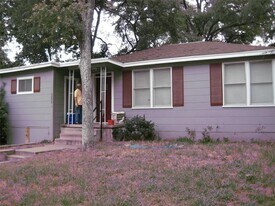 3208 Duval St in Austin, TX - Building Photo