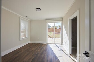 1302 E 10th St in Charlotte, NC - Building Photo - Building Photo