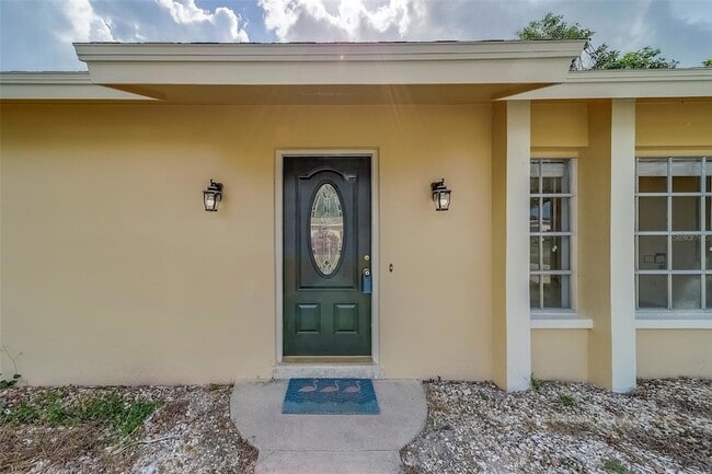 649 Eastview Rd in Largo, FL - Building Photo - Building Photo