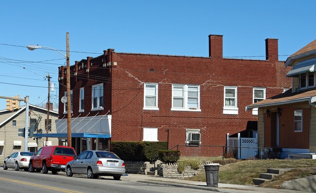 5368-5370 Carthage Ave in Cincinnati, OH - Building Photo - Building Photo