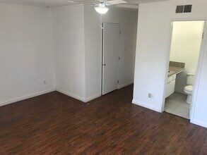 20826 Chase St in Los Angeles, CA - Building Photo - Building Photo