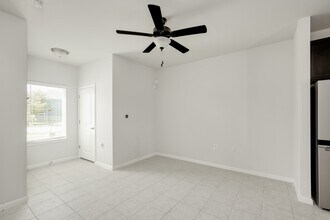 9706 Whisper Willow Blvd in Manor, TX - Building Photo - Building Photo