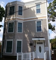 9 Gardner Ter in Boston, MA - Building Photo