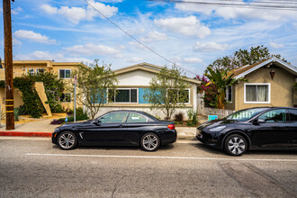 2625 4th St in Santa Monica, CA - Building Photo - Building Photo