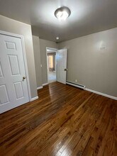 517 Hillsboro St in Berlin, NH - Foto de edificio - Building Photo