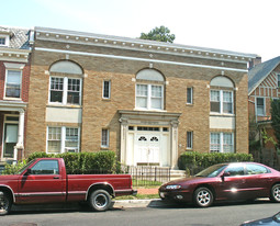 1823 Newton St NW Apartamentos