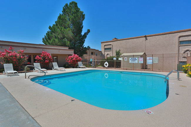 Country Crest Apartment Homes in Las Cruces, NM - Foto de edificio - Other