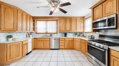 1019 Salem Rd in Union, NJ - Building Photo - Building Photo