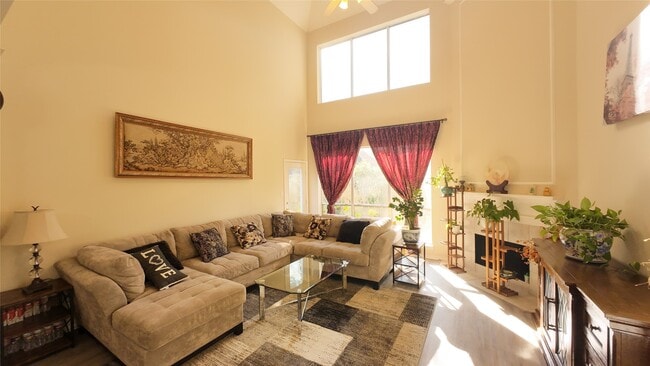 property at 4111 Creek Ridge Ln