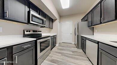 4959 Key Lime Dr in Jacksonville, FL - Building Photo - Building Photo