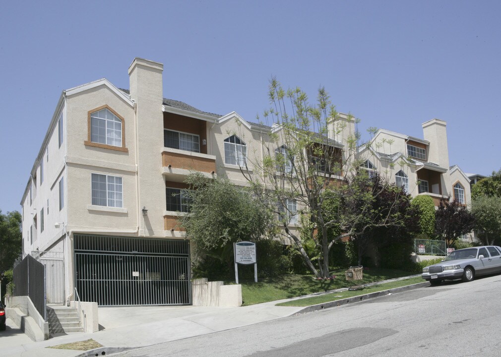 7007 Glasgow Ave in Los Angeles, CA - Foto de edificio