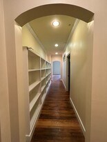 525 E Grace St, Unit 203 in Richmond, VA - Building Photo