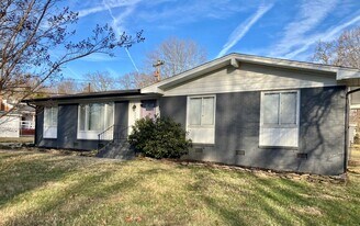 3004 Nathanael Rd in Greensboro, NC - Building Photo