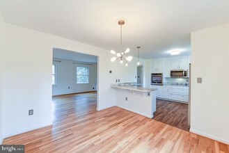 2003 Cool Spring Dr in Alexandria, VA - Building Photo - Building Photo