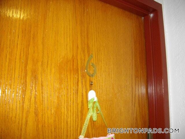 1422 Commonwealth Ave