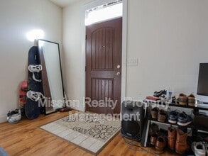 11712 Chester Village Dr in Chester, VA - Building Photo - Building Photo