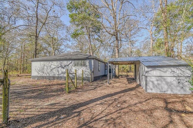 3735 Woodpeckers Grove in Cleveland, TX - Building Photo - Building Photo
