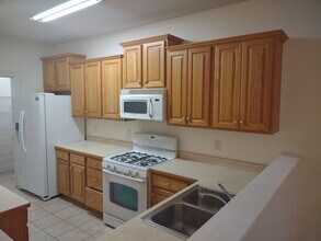 4652 Pooh Corner Dr in Raleigh, NC - Building Photo - Building Photo