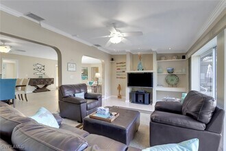 562 Goldcoast Ct in Marco Island, FL - Building Photo - Building Photo