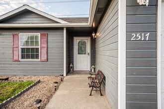 2517 Elm Creek Dr in Junction City, KS - Building Photo - Building Photo