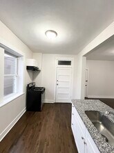 4108 W Henderson St in Chicago, IL - Building Photo - Building Photo