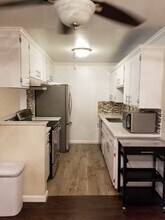 1770 Ximeno Ave in Long Beach, CA - Building Photo - Building Photo