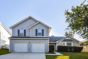 4520 Millenium View Ct SW in Snellville, GA - Building Photo