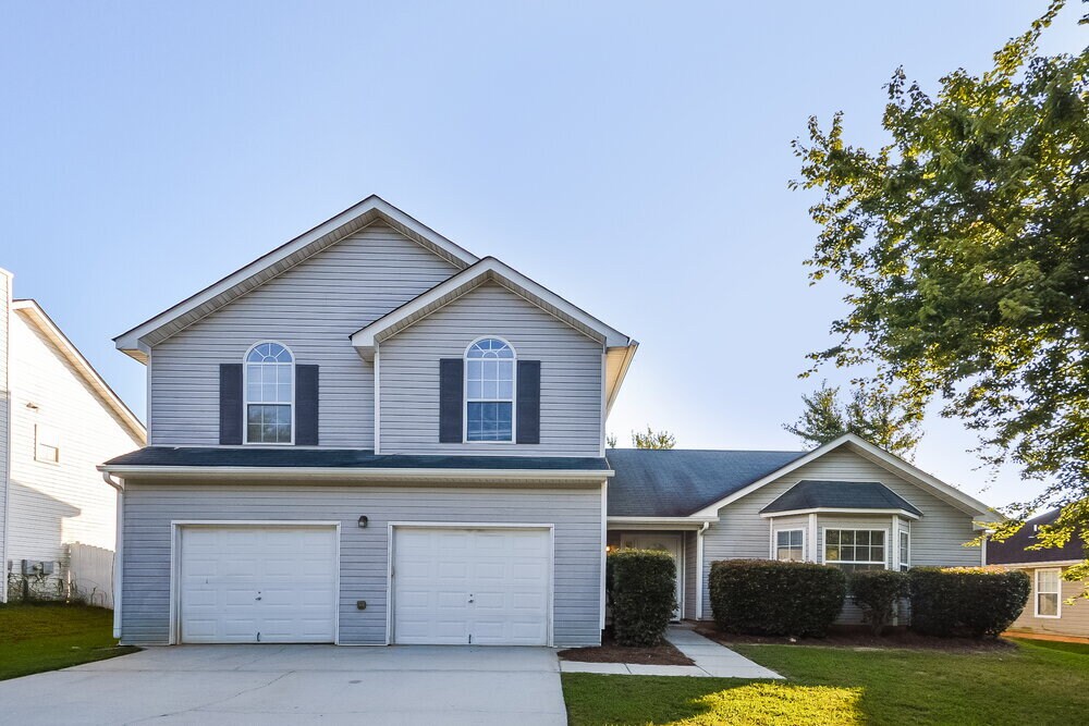 4520 Millenium View Ct SW in Snellville, GA - Building Photo