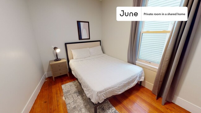 property at 52 Crescent Ave