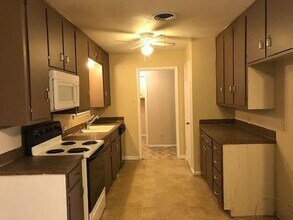 1466 Yorktown Dr in Abilene, TX - Building Photo - Building Photo