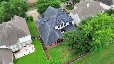 1414 Grand Haven Ln in Sugar Land, TX - Building Photo - Building Photo