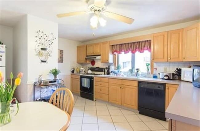 89 Princeton St, Unit 1