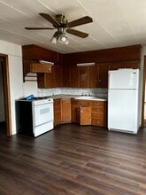 413 W 5th St in Pine Bluffs, WY - Building Photo - Building Photo