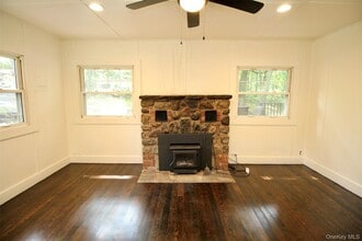 35 Cooper Rd in Monroe, NY - Building Photo - Building Photo