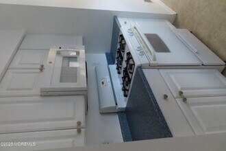 1008 Burntwood Trail in Toms River, NJ - Building Photo - Building Photo