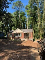 1833 Ridgeland Dr in Decatur, GA - Building Photo
