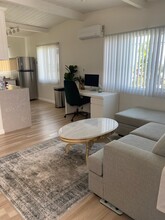 1813 11th St, Unit 3 in Manhattan Beach, CA - Building Photo - Building Photo