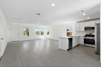 331 Bugbee in Kyle, TX - Building Photo - Building Photo