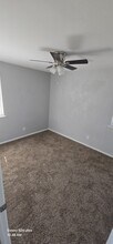1609 Douglas Dr in Iowa Park, TX - Building Photo - Building Photo