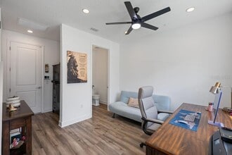 2329 Brix St in Orlando, FL - Building Photo - Building Photo